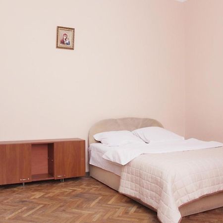Квартира Подобово Біля Форуму Високий Замок Вулиця Хмельницького 61 Lviv Exteriör bild