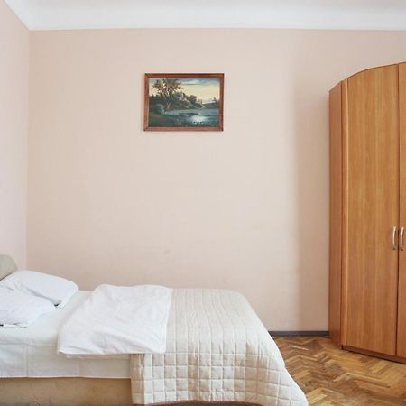 Квартира Подобово Біля Форуму Високий Замок Вулиця Хмельницького 61 Lviv Exteriör bild