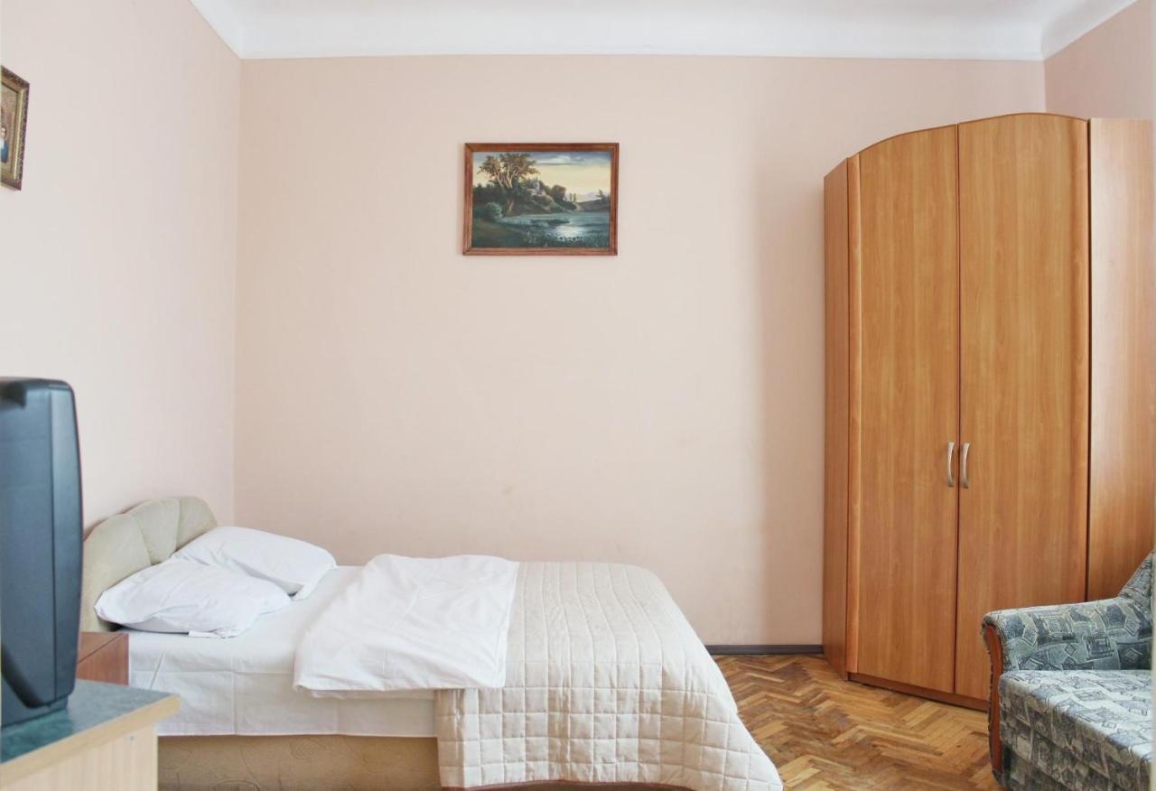 Квартира Подобово Біля Форуму Високий Замок Вулиця Хмельницького 61 Lviv Exteriör bild